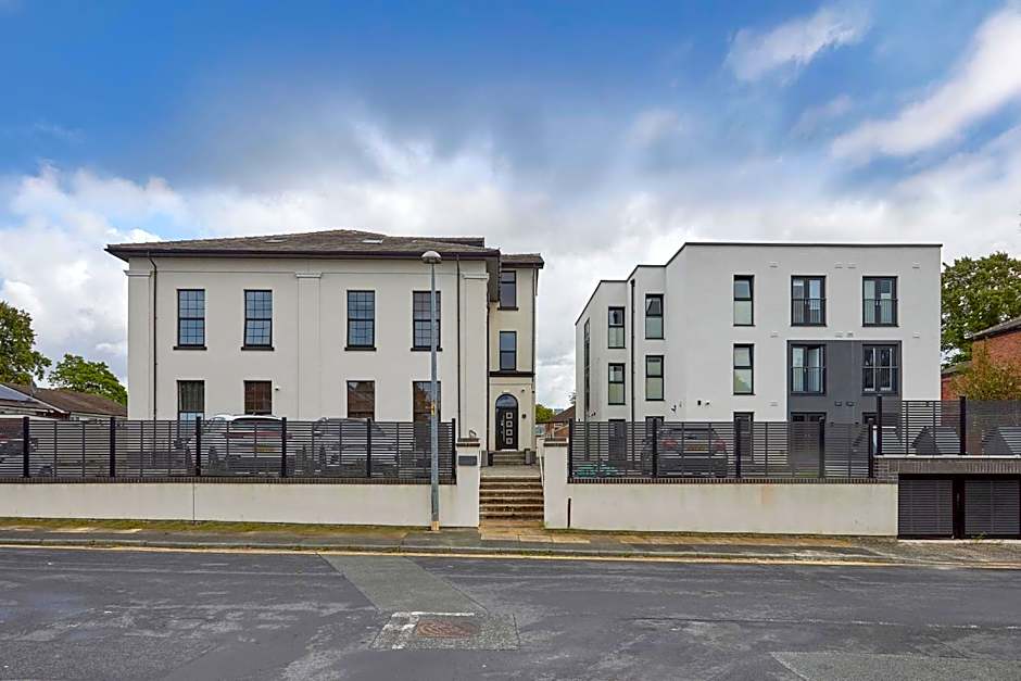 The Ashcroft Studios & Apartments with Free Parking