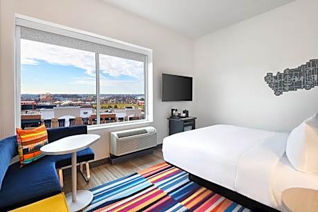 King Room - Hearing Accessible