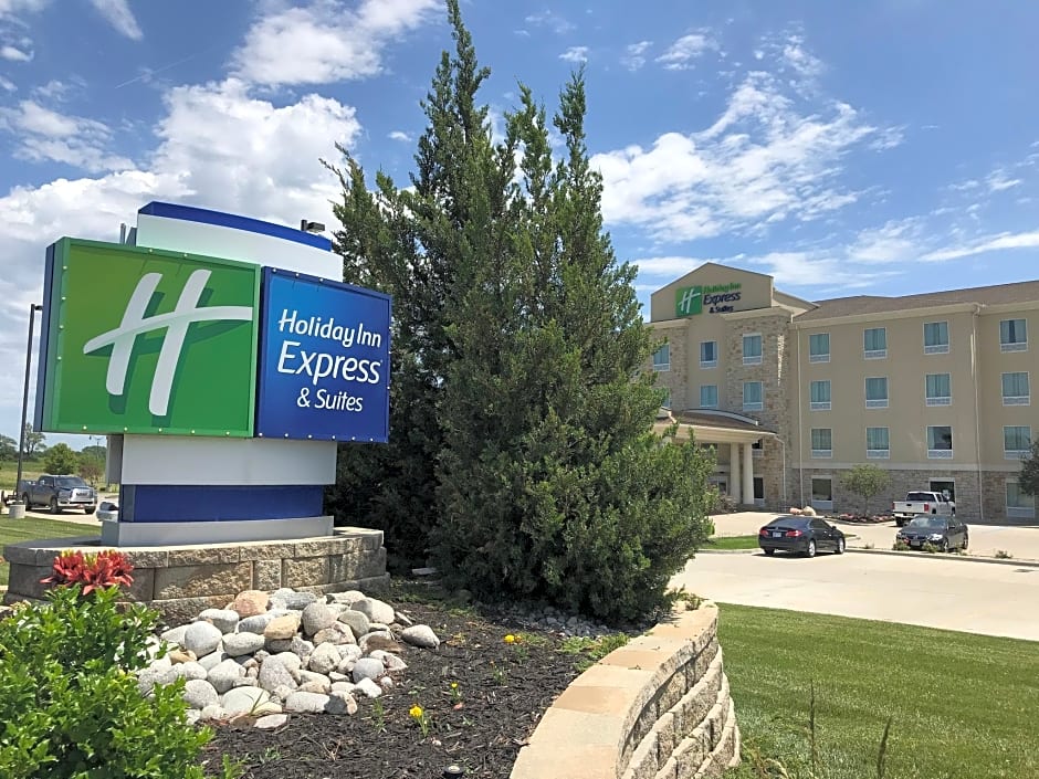 Holiday Inn Express Hotel And Suites St Joseph By IHG