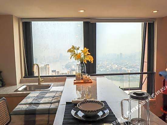 Zhuguang Royal Star International Apartment (Guangzhou Shamian)