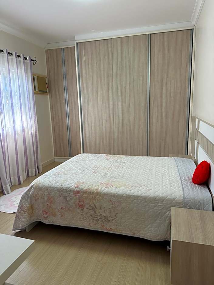 A Casa Dourada Encantada