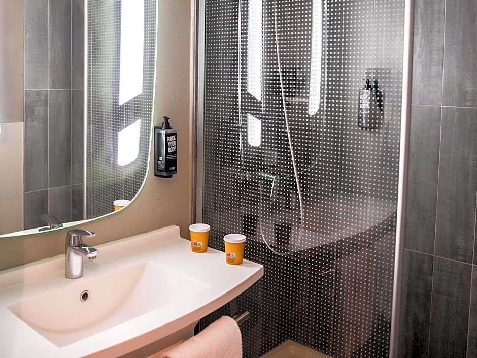 Ibis Paris Bercy Village 12Eme