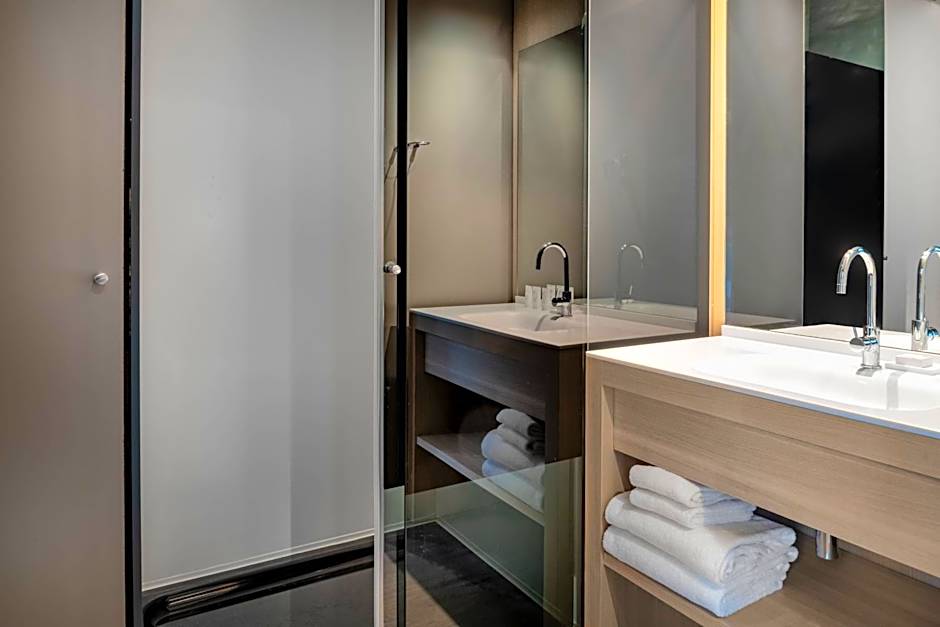 AC Hotel by Marriott Sants