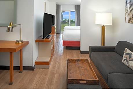 Studio, 2 Queen(s), Sofa bed, Water view, Balcony