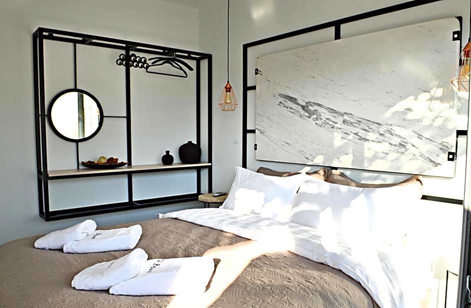 The Athenians Modern Apartments