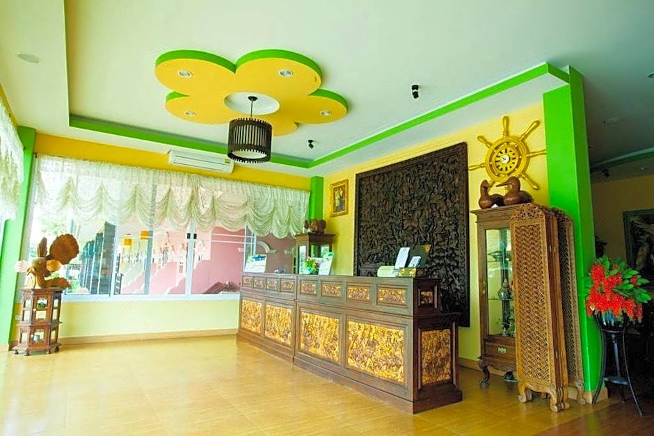 P.Paradise Hotel