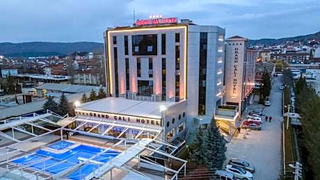 Grand Cali Hotel