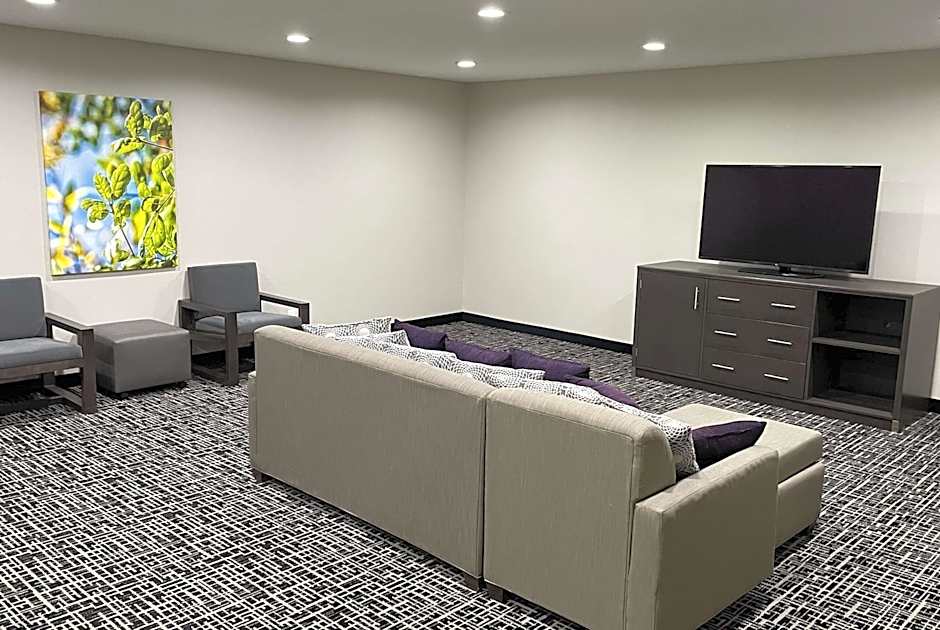 La Quinta Inn & Suites by Wyndham Indianapolis Downtown