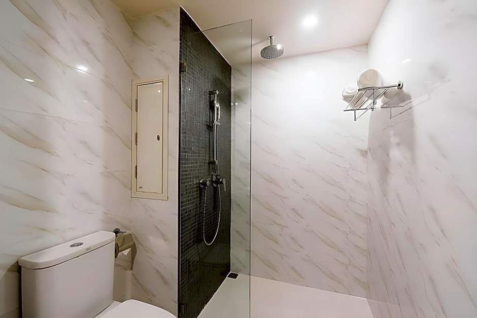 Xen Hotel Nakhon Pathom - SHA PLUS