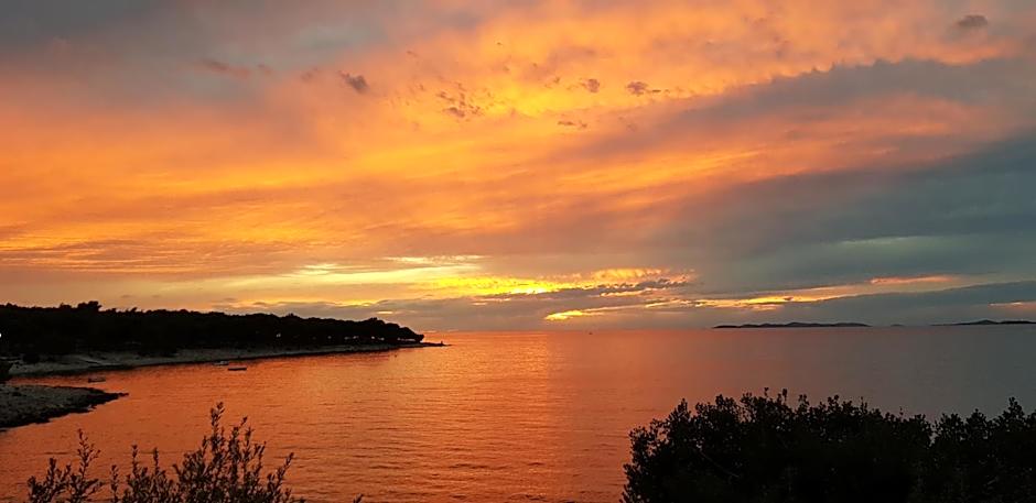 Captain's House Primošten - feel the sea