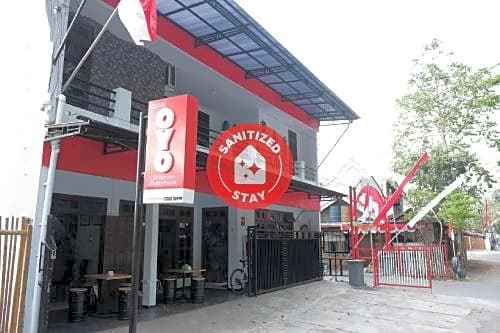 OYO 1380 Velodrome Family House Syariah