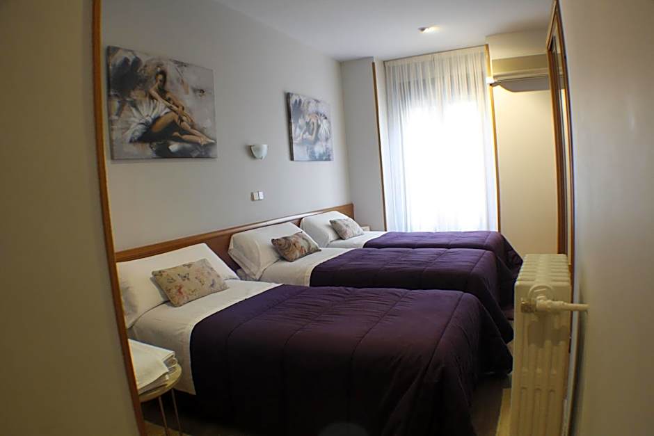 Hostal Santa Cruz