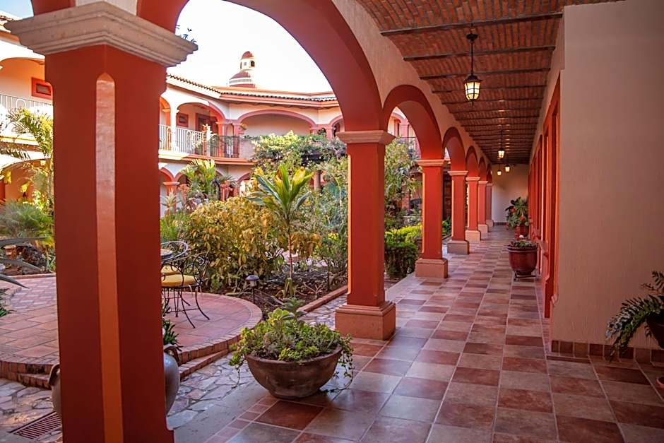 Encanto de la Sierra Hotel