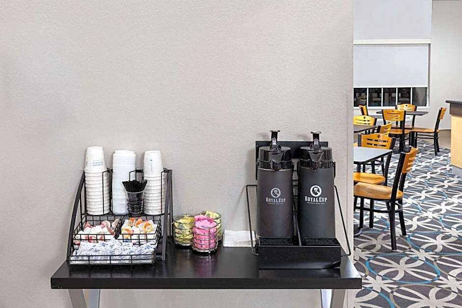 La Quinta Inn & Suites by Wyndham Houma