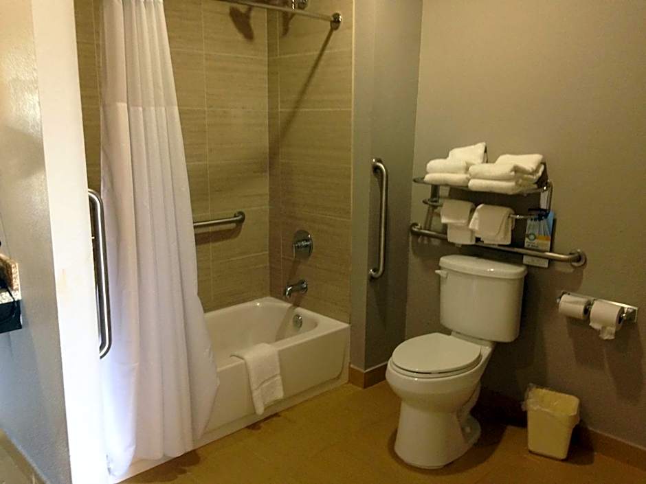 Scottish Inn & Suites Cotulla, TX