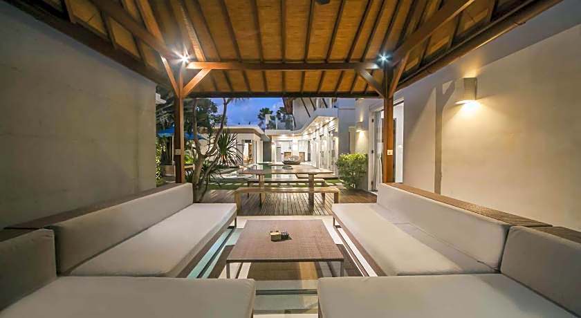 Villa DeDayuh Seminyak
