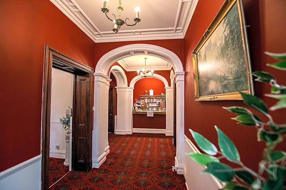 Elim Bank Guest House