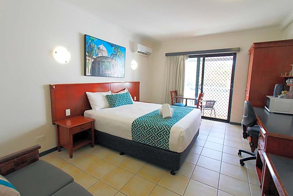 Coffee House Apartment Motel