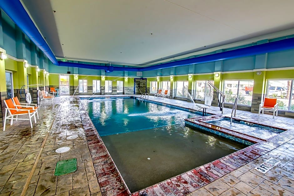 Holiday Inn Express & Suites Raymondville By IHG