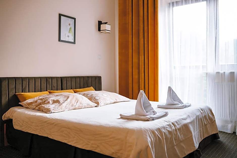 Ośrodek Szkoleniowo Wypoczynkowy ROŻNÓW