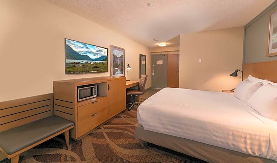 Prestige Hudson Bay Lodge, Premier Collection