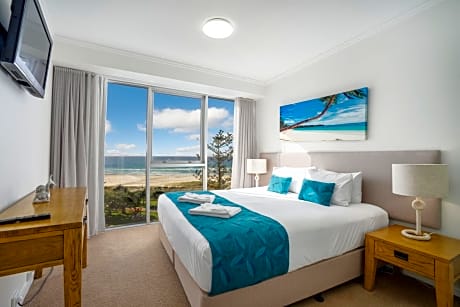 Two-Bedroom Apartment with Beach View