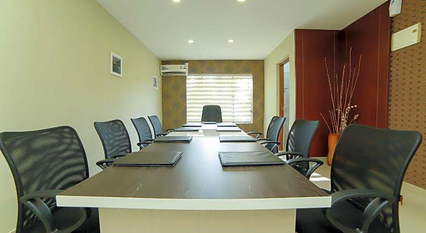 Sreepathi Indraprastha Hotel and Serviced Apartments