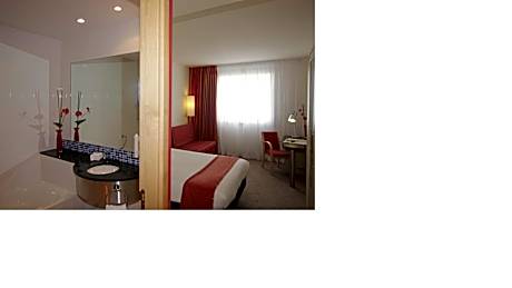 Holiday Inn Express Barcelona City 22@ By IHG