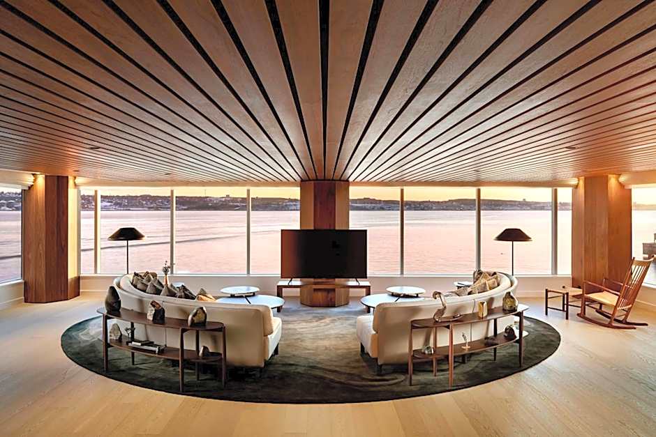 Muir, Luxury Collection