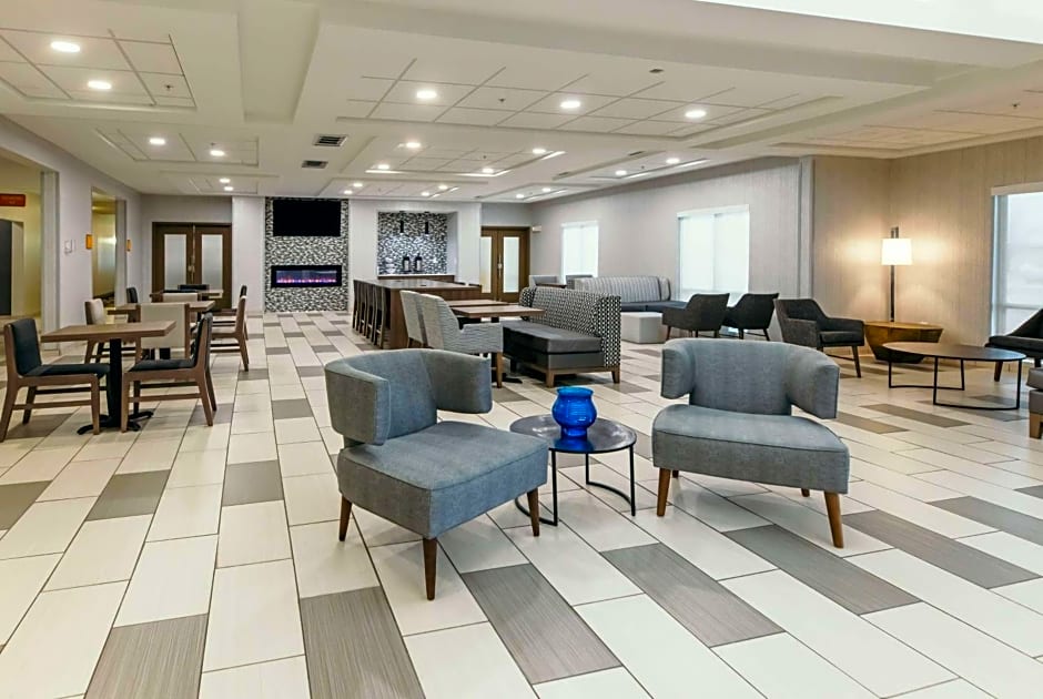 La Quinta Inn & Suites by Wyndham Ankeny IA - Des Moines IA