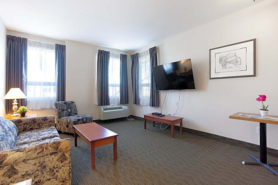 Lakeview Inns & Suites - Okotoks