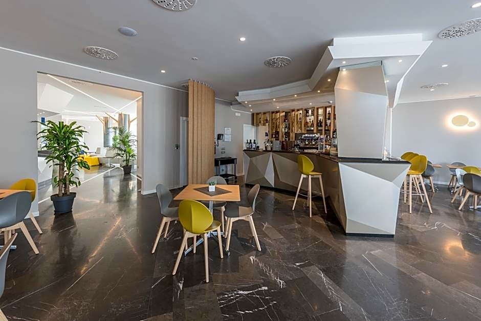 Hesperia Hotel & Residence