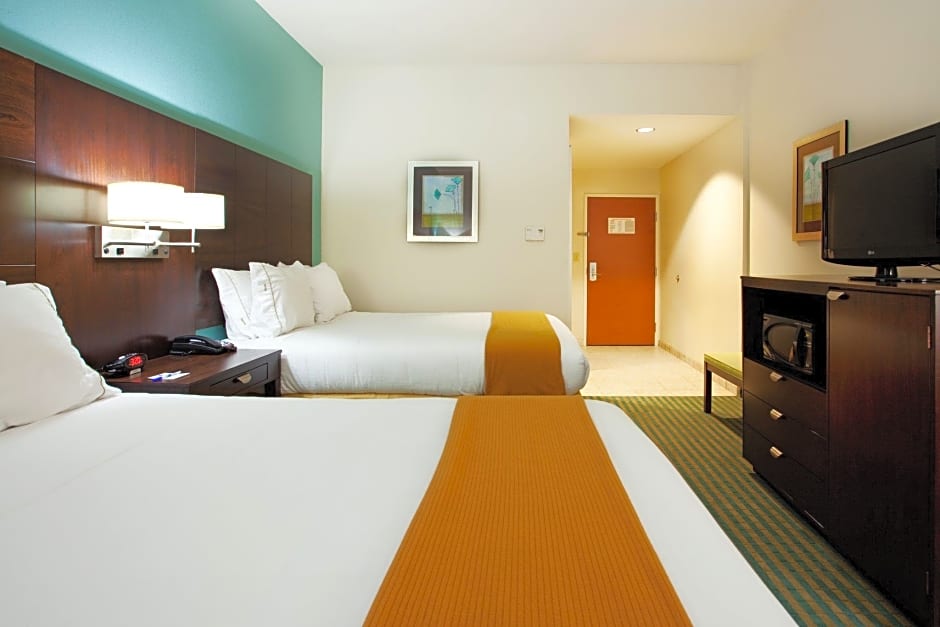 Holiday Inn Express Hotel & Suites Picayune