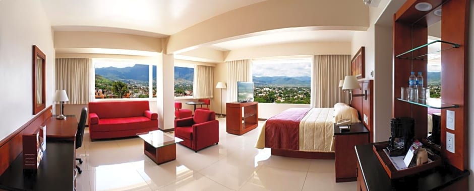 Hotel Fortin Plaza