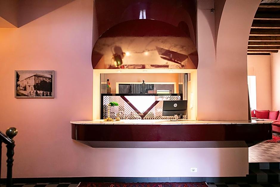 Hotel Milano Pool & Garden