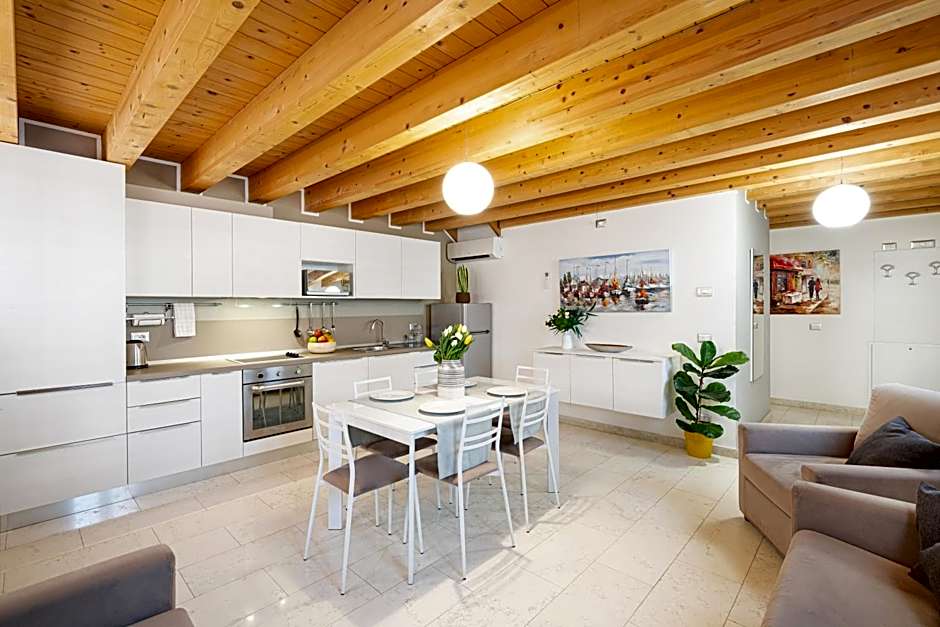 Ca' Degli Antichi Giardini Apartments