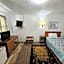 OYO Sandman Inn