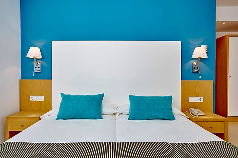 Universal Hotel Marqu