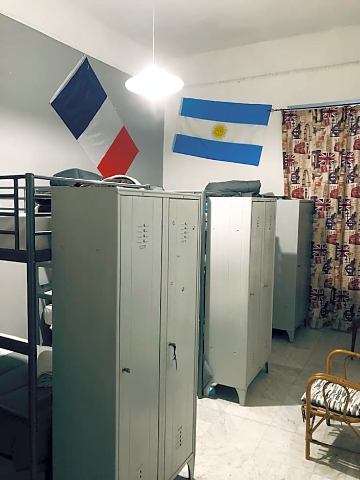 Dama HostelBB