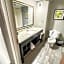 OYO Townhouse Jackson - Ridgeland