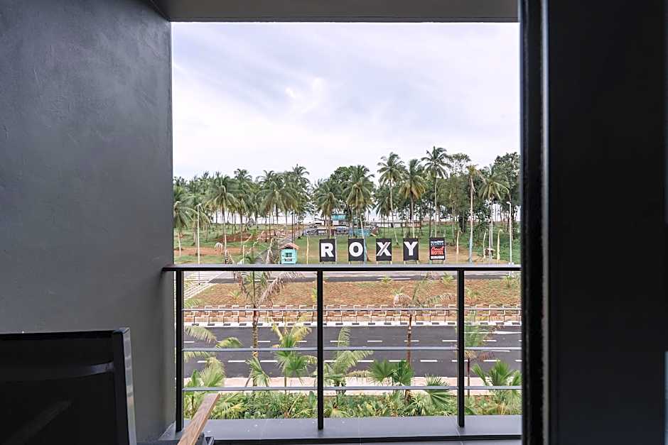 Roxy Sematan Villa & Townhouse