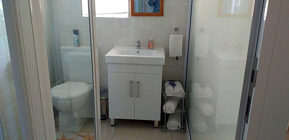 Kwa-Dlamathe Guesthouse