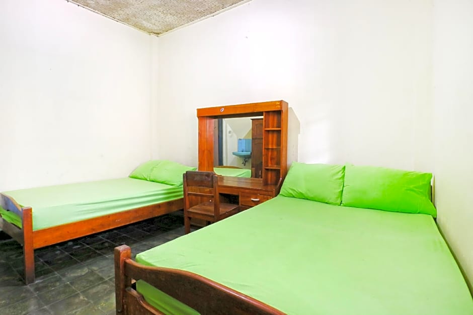 Hotel Mawar II