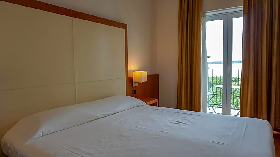 Hotel Mavino