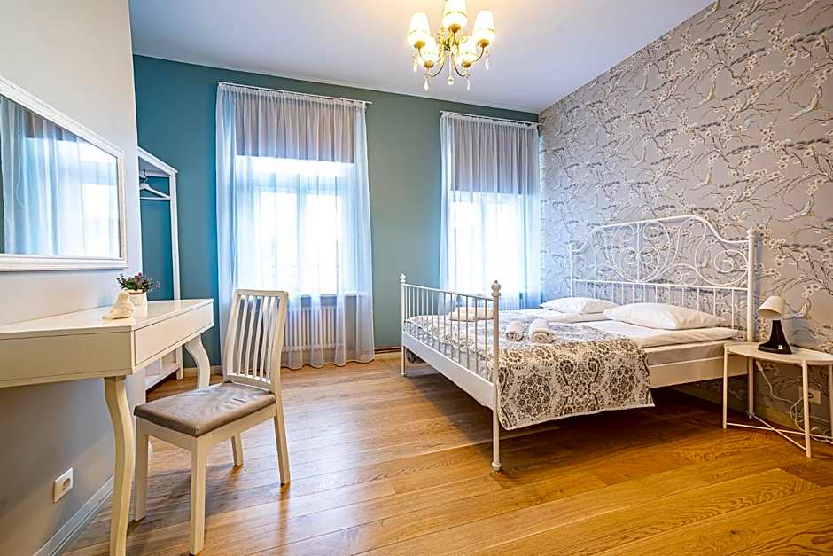 Blue Bird Boutique Hostel - Riga Old Town