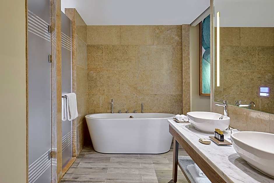 Hyatt Regency Cairo West