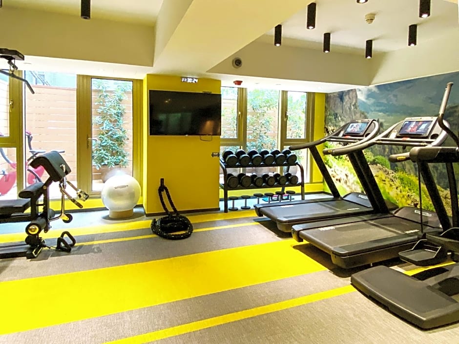 OASIS AVENUE - A GDH HOTEL