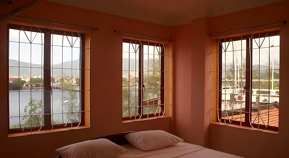 Good Morning Kampot Guesthouse
