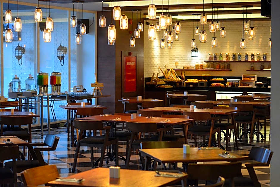 Luminor Hotel Jemursari By WH