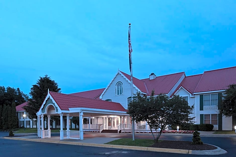 Country Inn & Suites by Radisson, Holland, MI